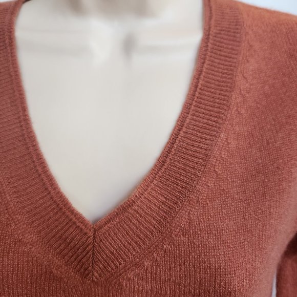 MAGASCHONI V-Neck Cashmere Sweater, XSmall - Picture 5 of 11